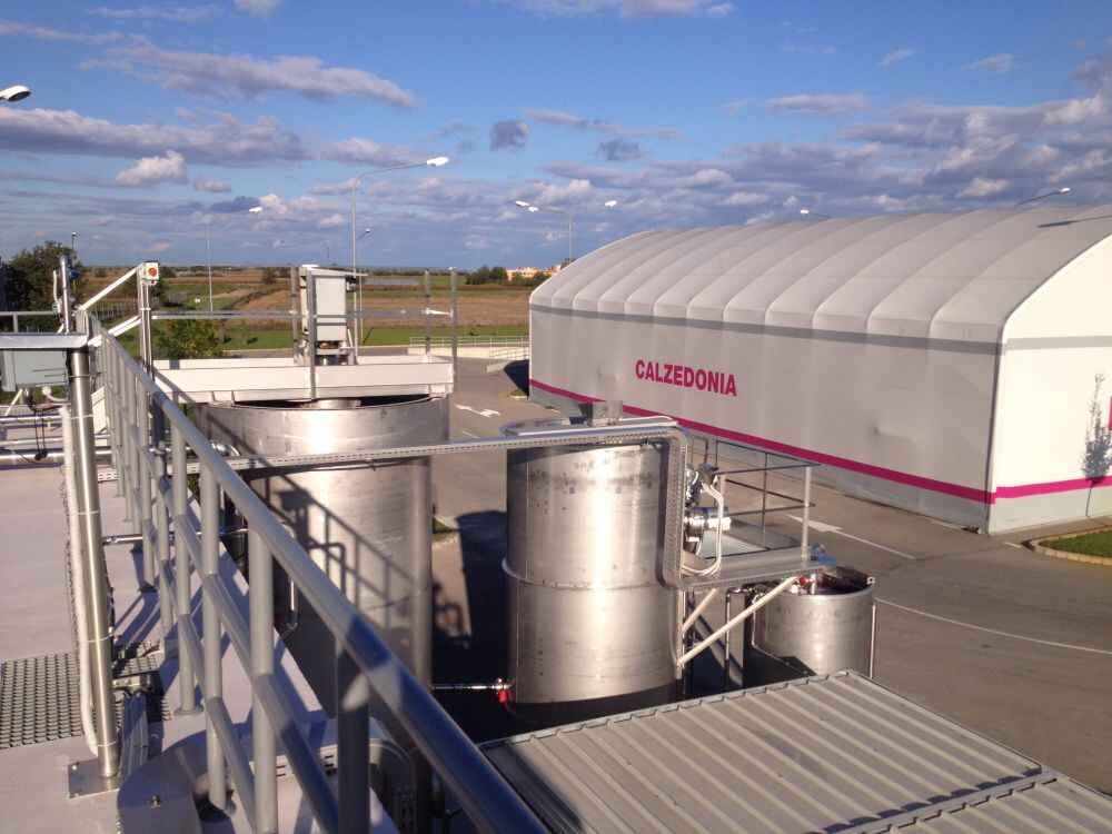 Riduzione colore e tensioattivi per industria tessile di poliammide